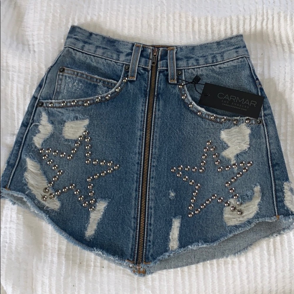LF BRAND NEW STAR STUD SKIRT